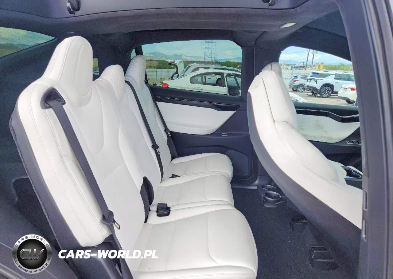 2018 Tesla Model X VIN:5YJXCDE21JF112039 - 11