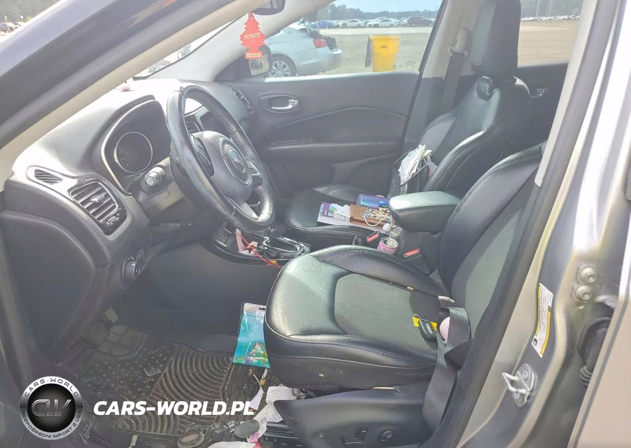 2018 Jeep Compass Latitude VIN:3C4NJCBB0JT318322 - 7