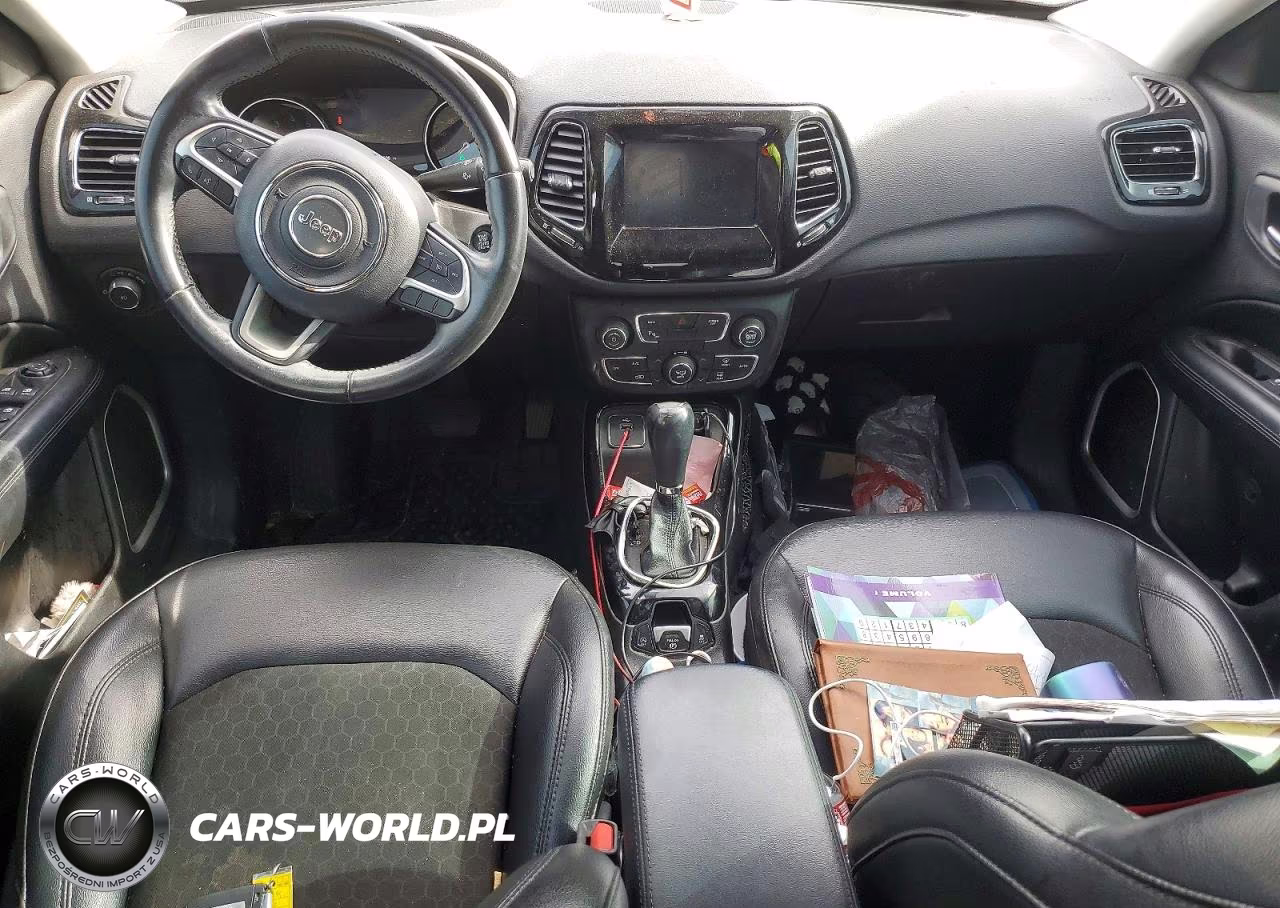 2018 Jeep Compass Latitude VIN:3C4NJCBB0JT318322 - 8