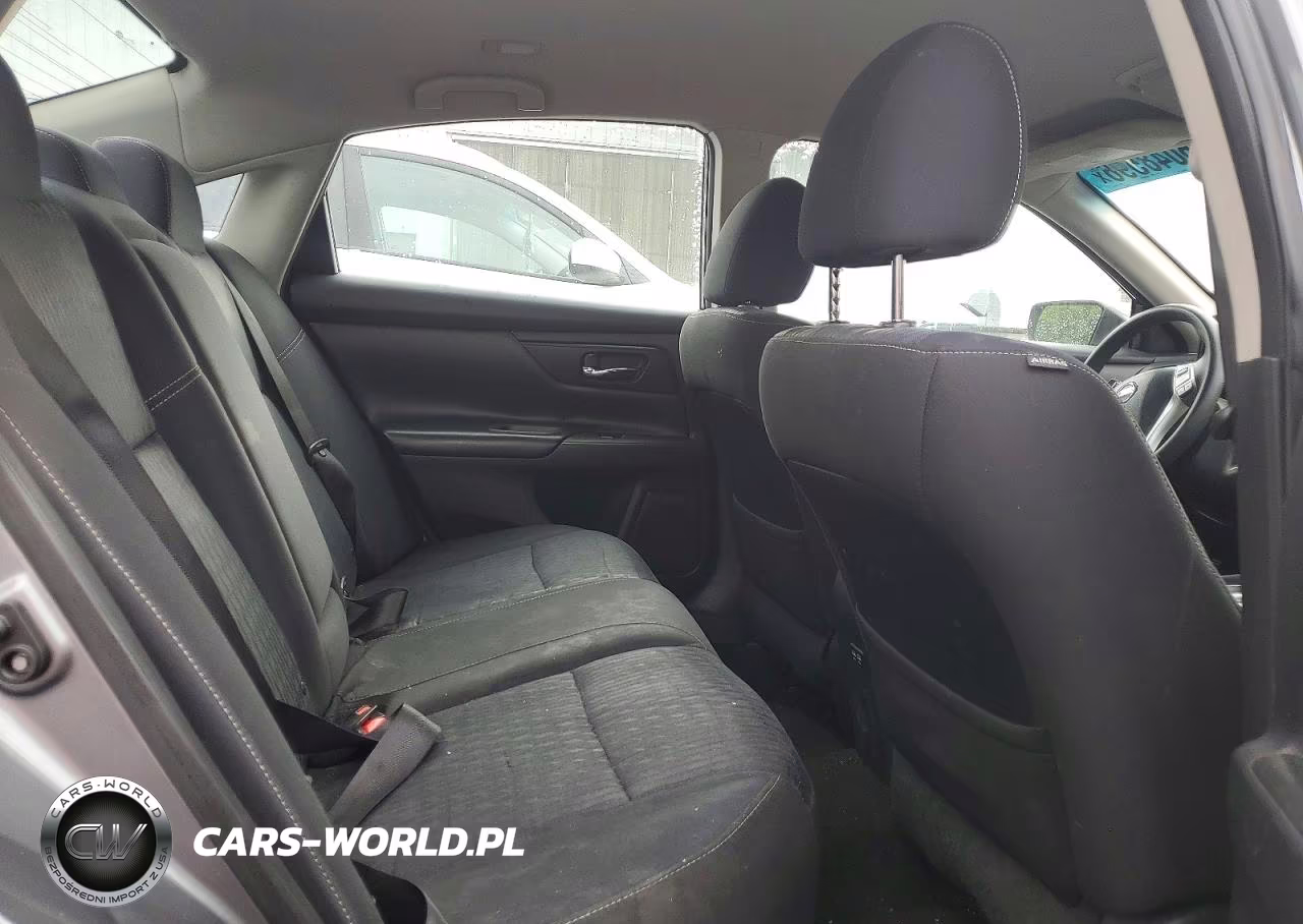2018 Nissan Altima 2.5 S VIN:1N4AL3AP3JC238052 - 10