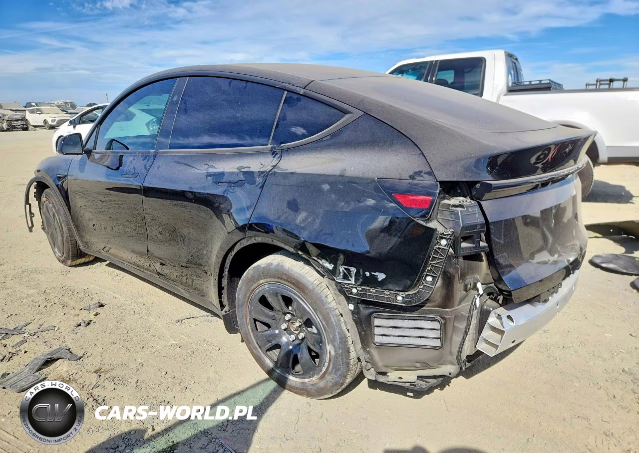 2026 Tesla Model Y VIN:7SAYGDED5TA602917 - 2