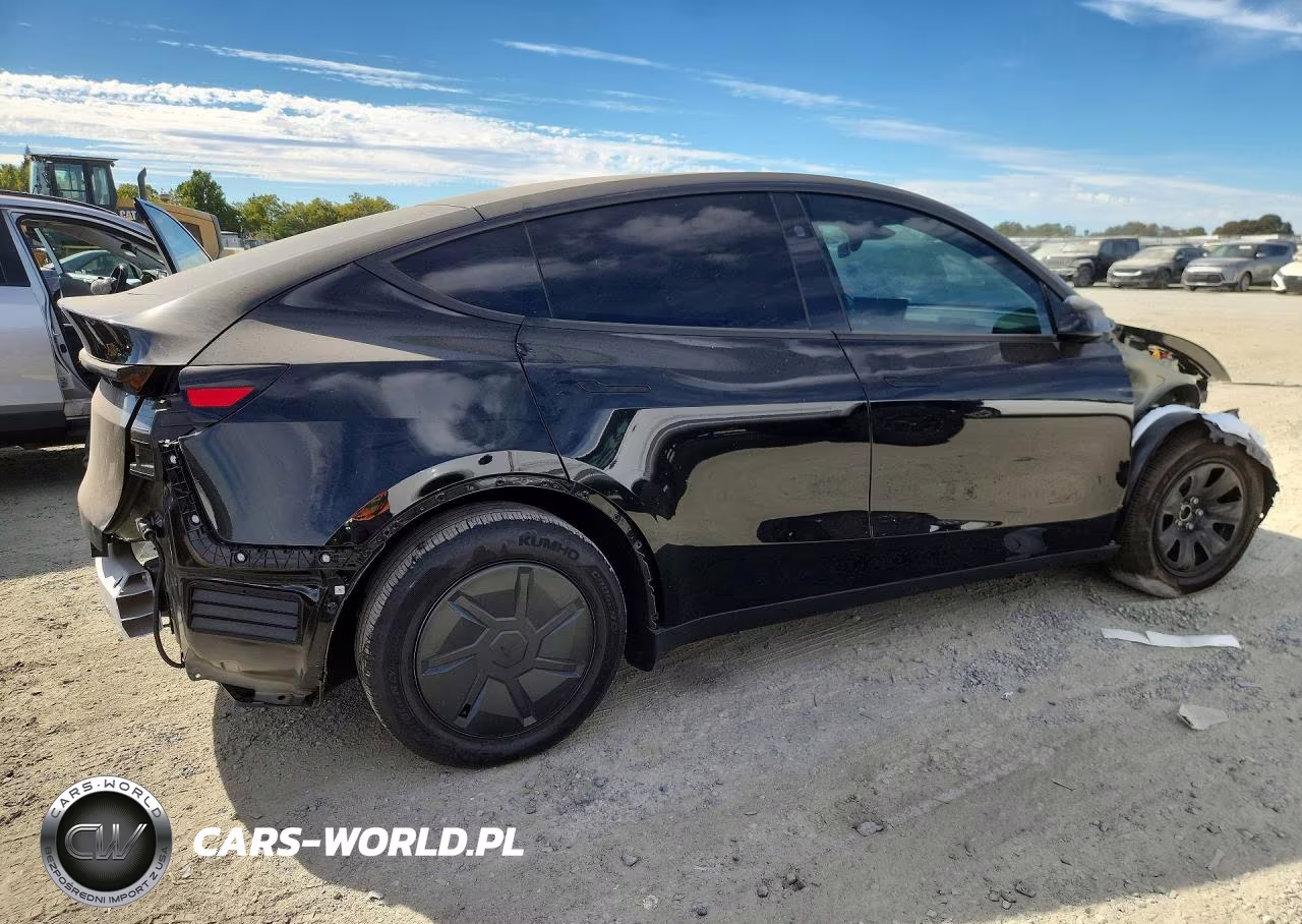 2026 Tesla Model Y VIN:7SAYGDED5TA602917 - 3