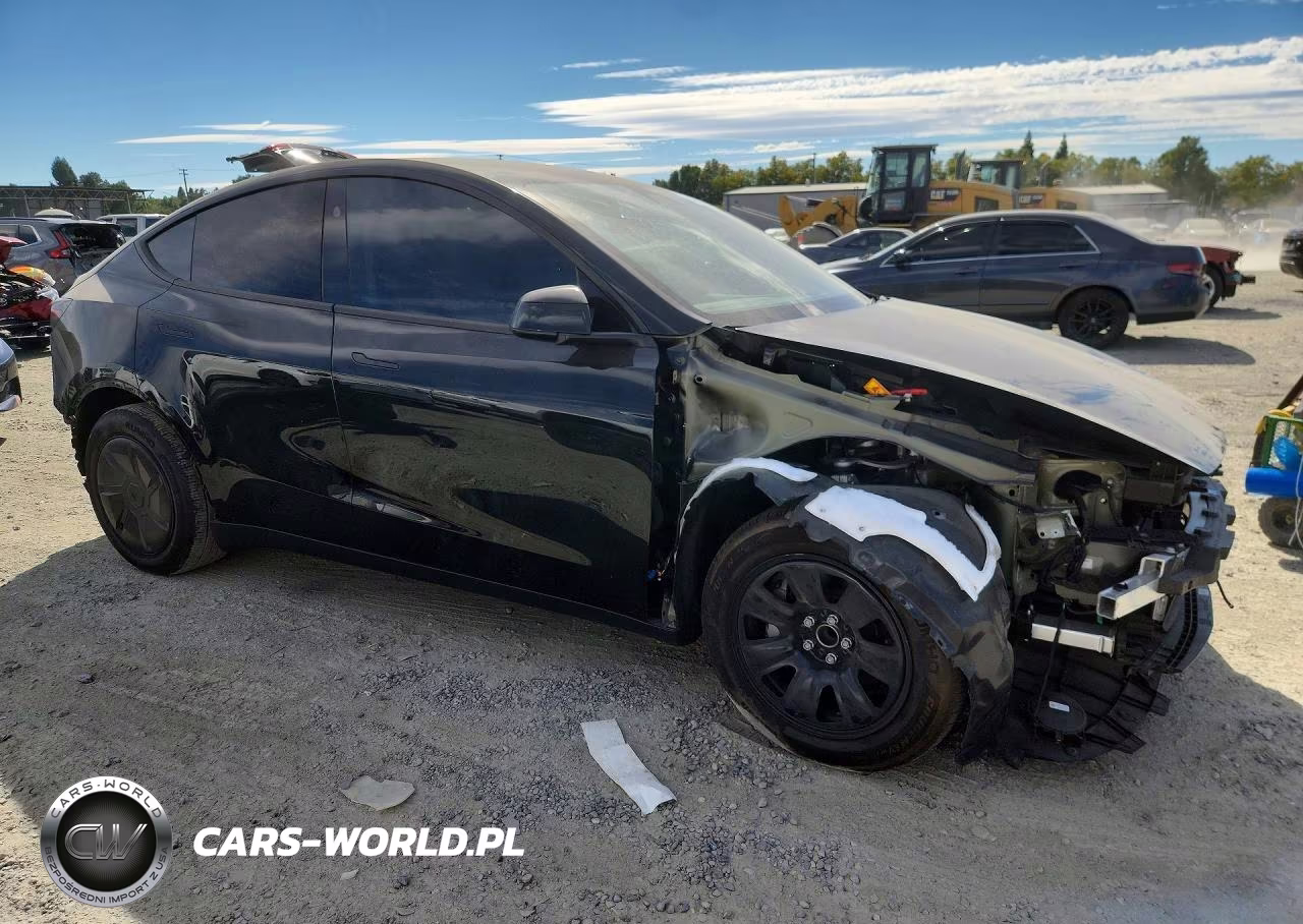 2026 Tesla Model Y VIN:7SAYGDED5TA602917 - 4