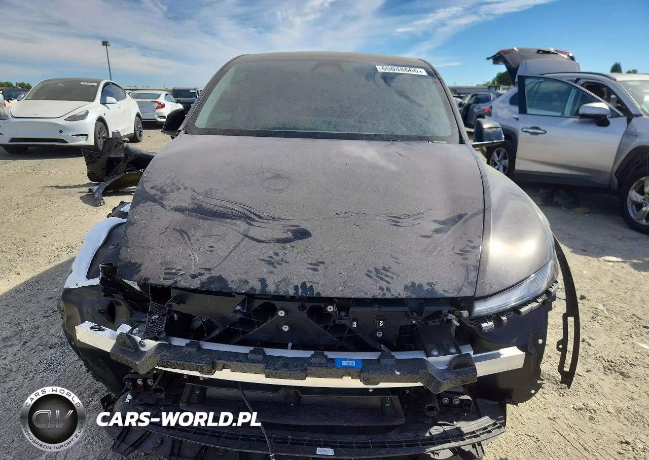 2026 Tesla Model Y VIN:7SAYGDED5TA602917 - 5