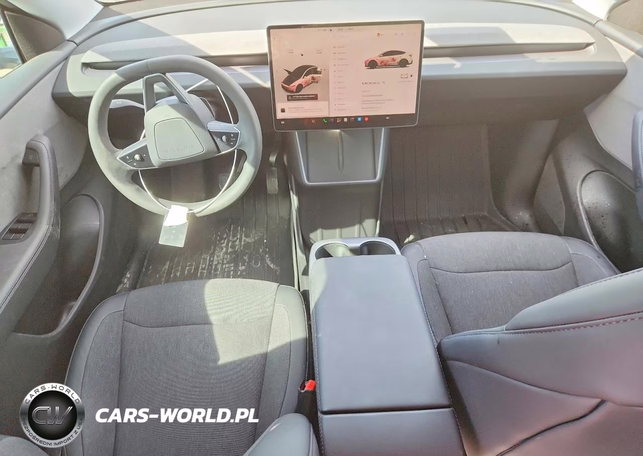 2026 Tesla Model Y VIN:7SAYGDED5TA602917 - 8