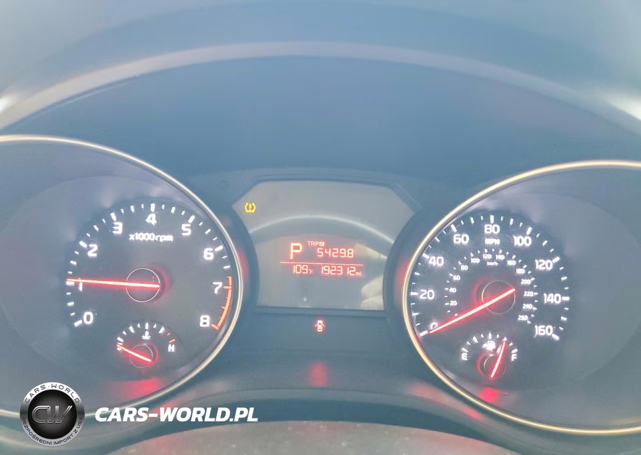 2015 Kia Sedona Lx VIN:KNDMB5C10F6045247 - 9