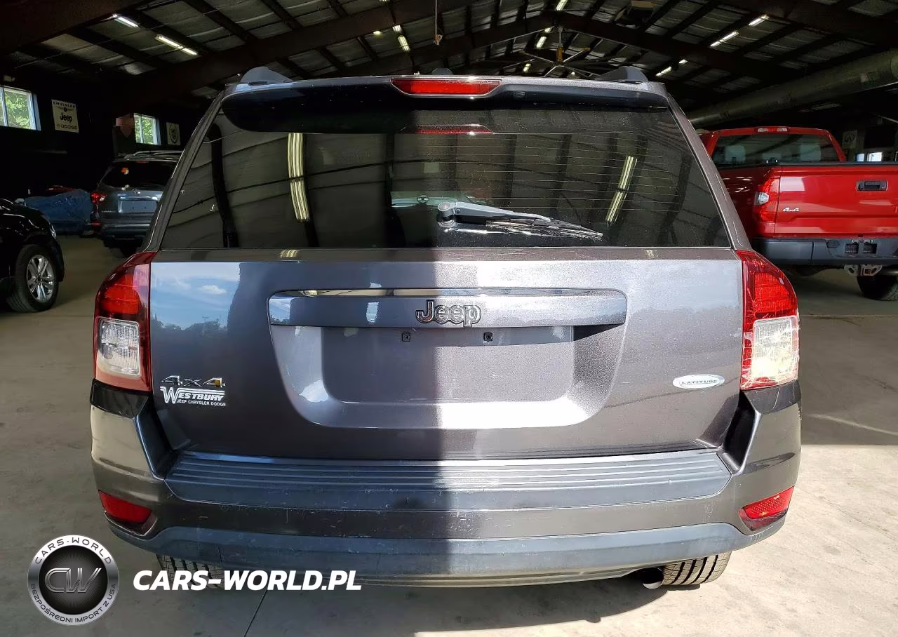 2015 Jeep Compass Latitude VIN:1C4NJDEB2FD163190 - 6