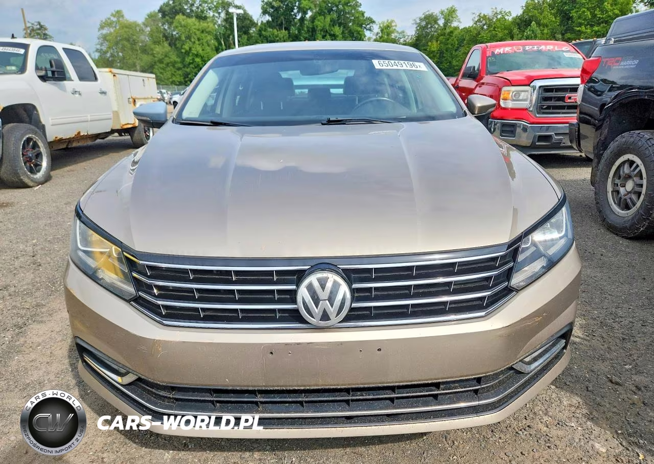 2016 Volkswagen Passat Sel VIN:1VWCT7A39GC031632 - 5
