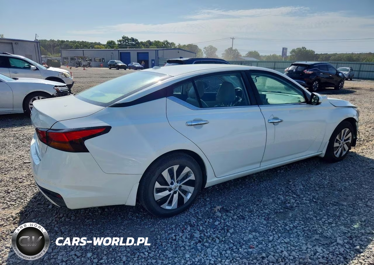 2019 Nissan Altima S VIN:1N4BL4BV3KN322739 - 3