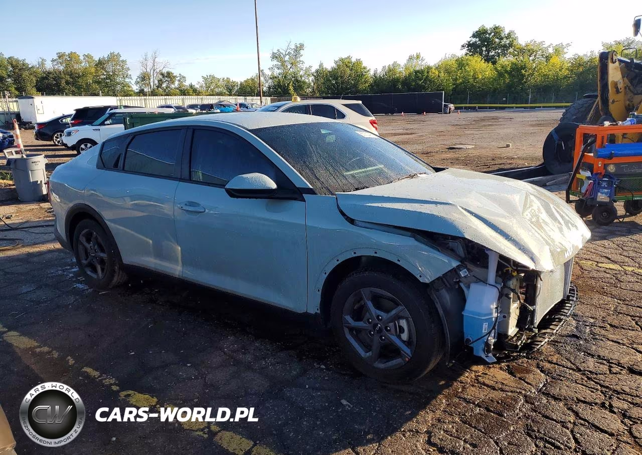 2026 Kia K4 Lxs VIN:3KPFT4DE1TE355608 - 4
