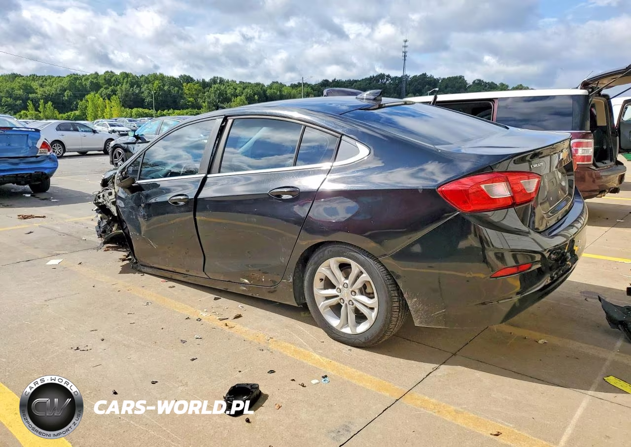 2019 Chevrolet Cruze Lt VIN:1G1BE5SMXK7145749 - 2