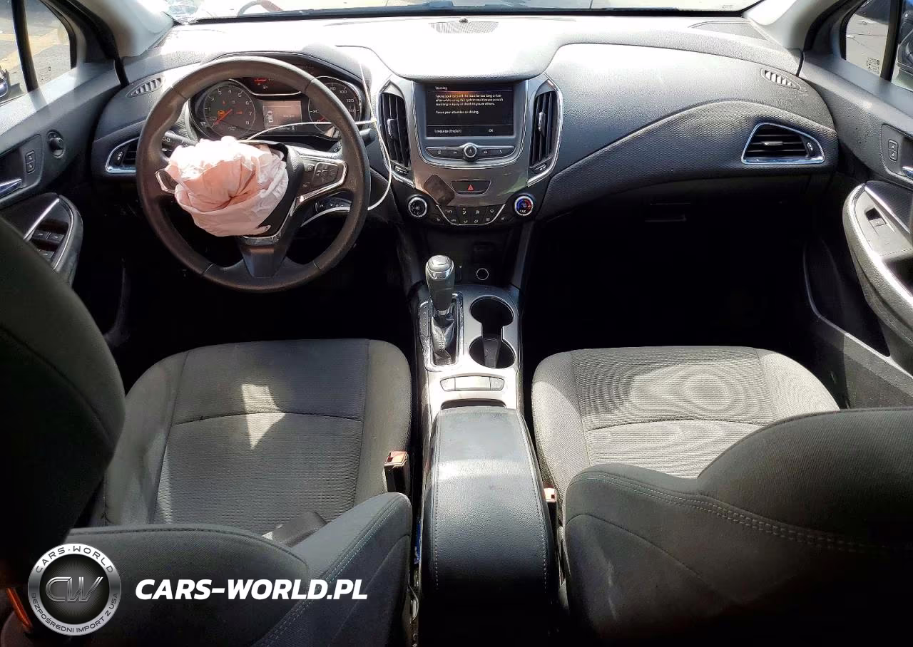 2019 Chevrolet Cruze Lt VIN:1G1BE5SMXK7145749 - 8