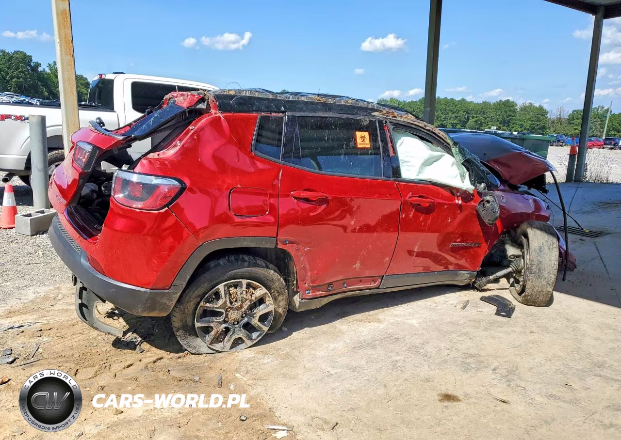 2019 Jeep Compass Trailhawk VIN:3C4NJDDB5KT627465 - 3