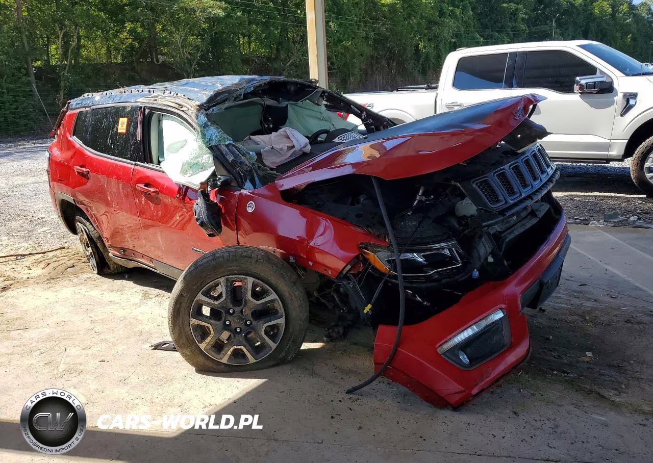 2019 Jeep Compass Trailhawk VIN:3C4NJDDB5KT627465 - 4