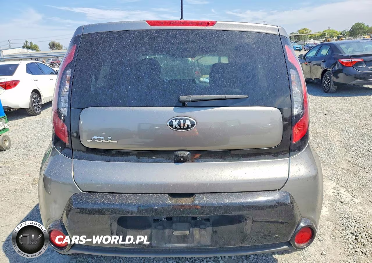 2016 Kia Soul + VIN:KNDJP3A5XG7368277 - 6