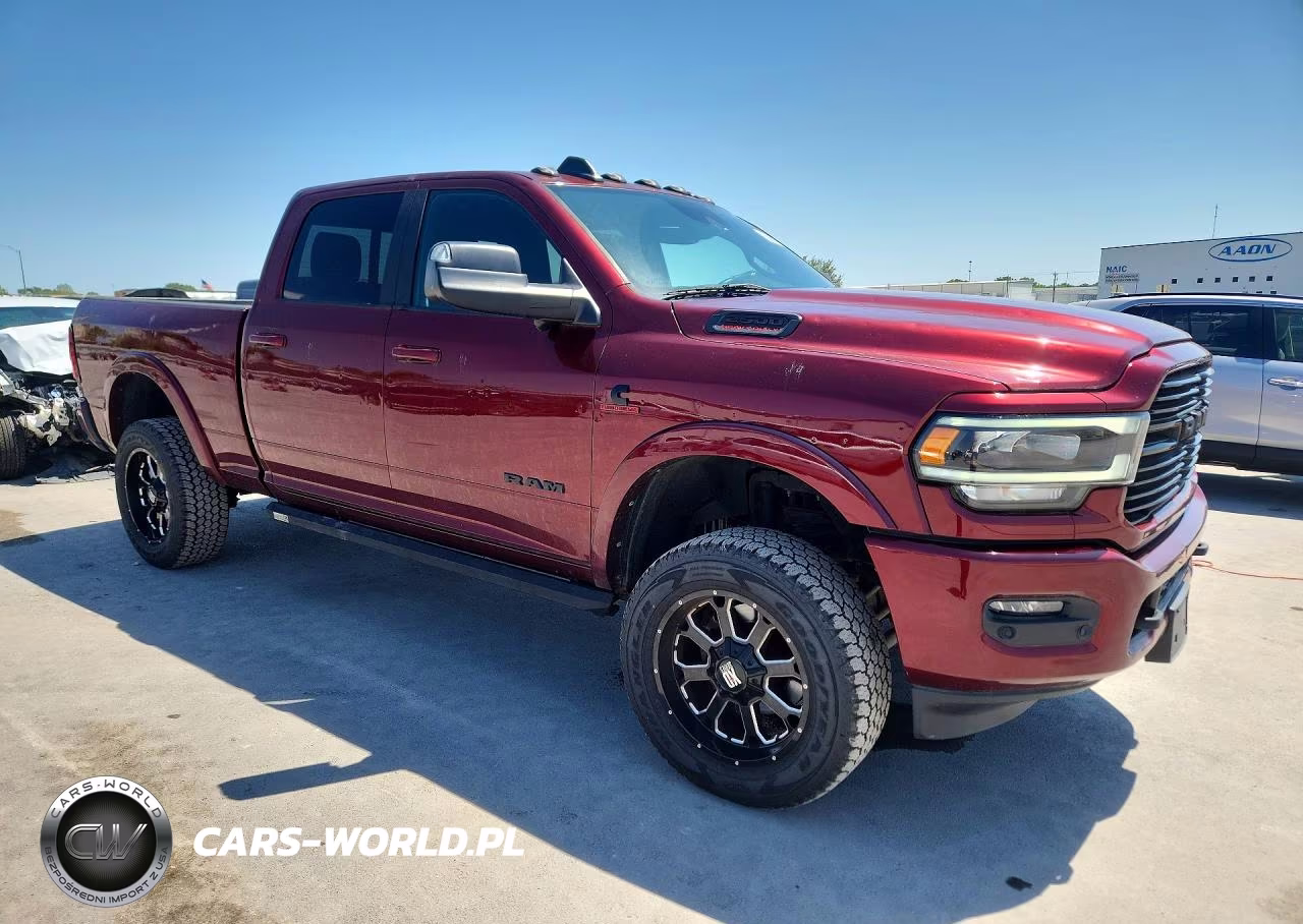 2020 Ram 2500 Laramie VIN:3C6UR5FL8LG170104 - 4