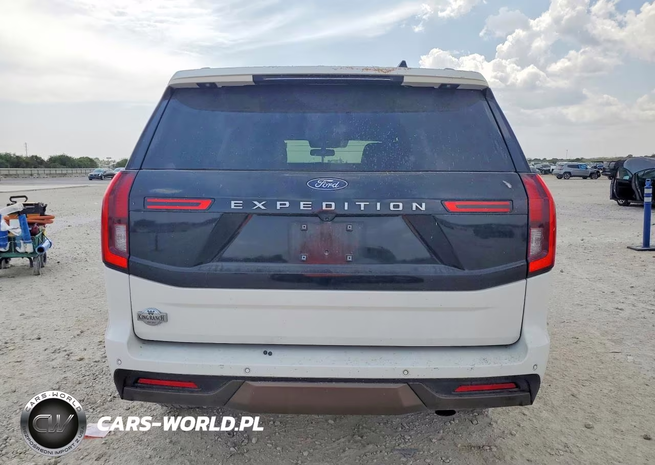 2026 Ford Expedition King Ranch VIN:1FMJU1P82TEA01924 - 6