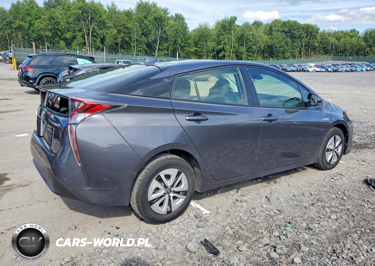 2018 Toyota Prius Two VIN:JTDKBRFU1J3582675 - 3