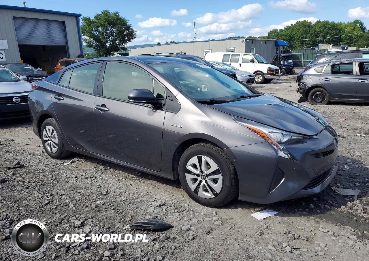 2018 Toyota Prius Two VIN:JTDKBRFU1J3582675 - 4