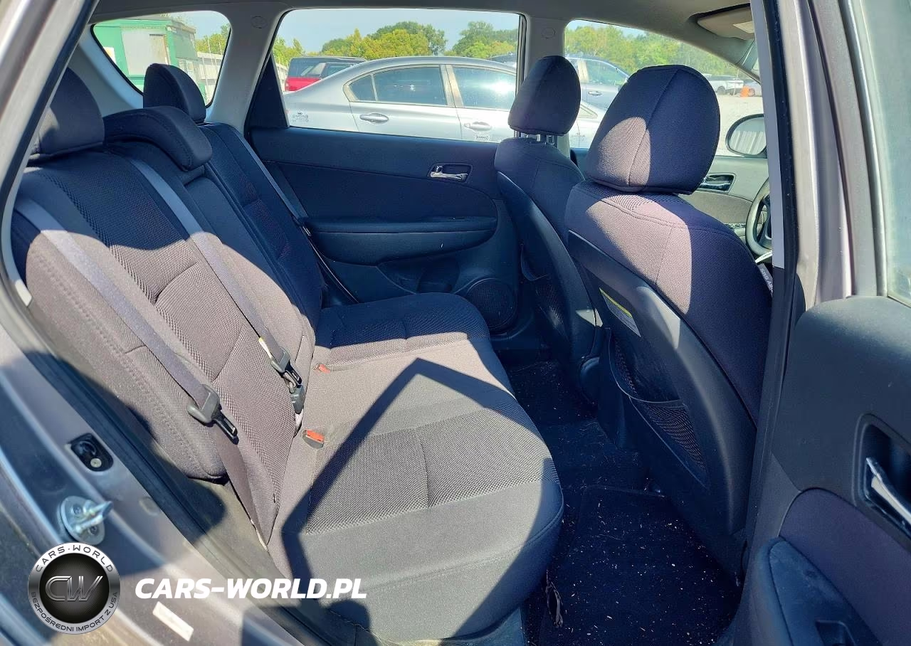 2011 Hyundai Elantra Touring Gls VIN:KMHDC8AE3BU108587 - 10