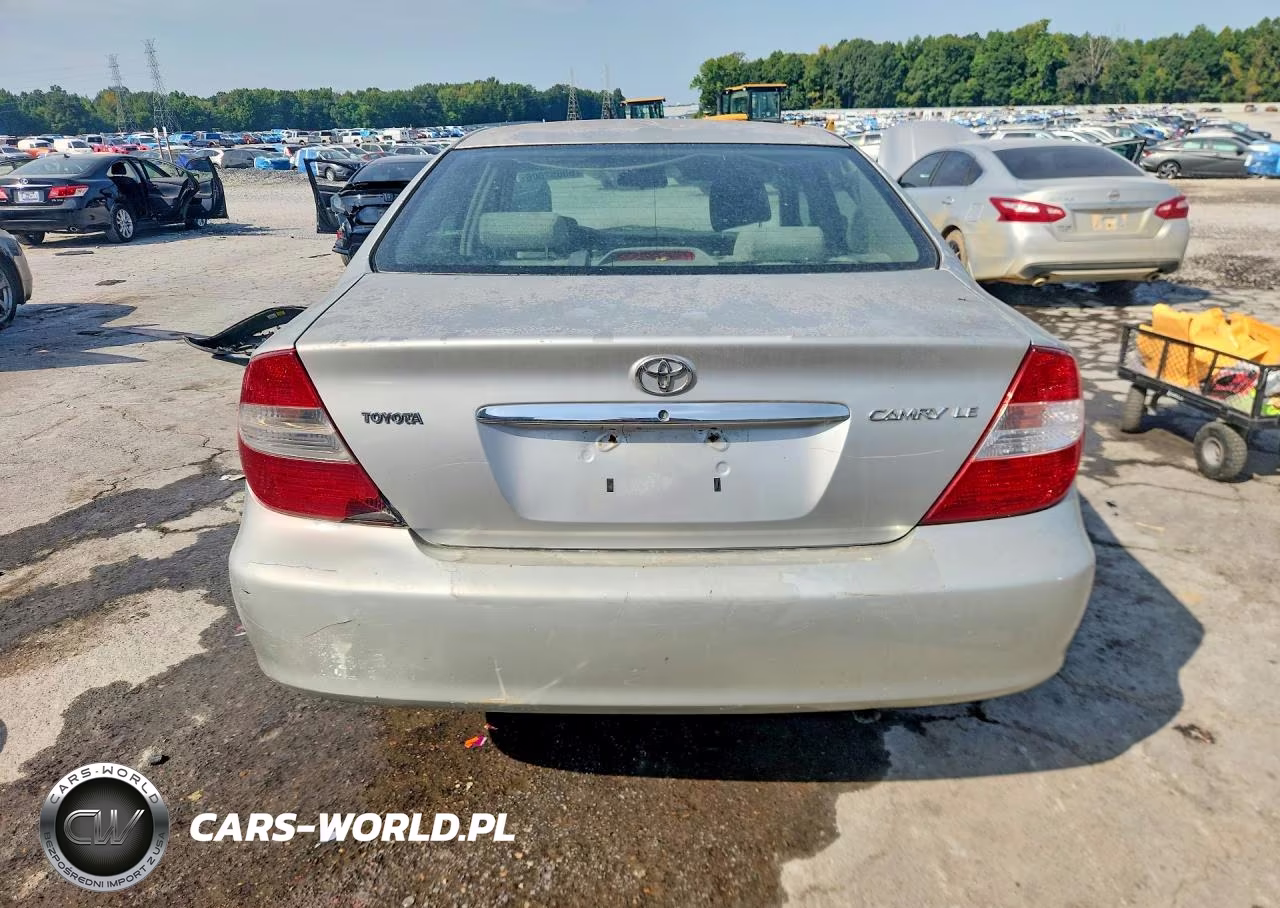 2002 Toyota Camry Le VIN:4T1BE32K42U559486 - 6