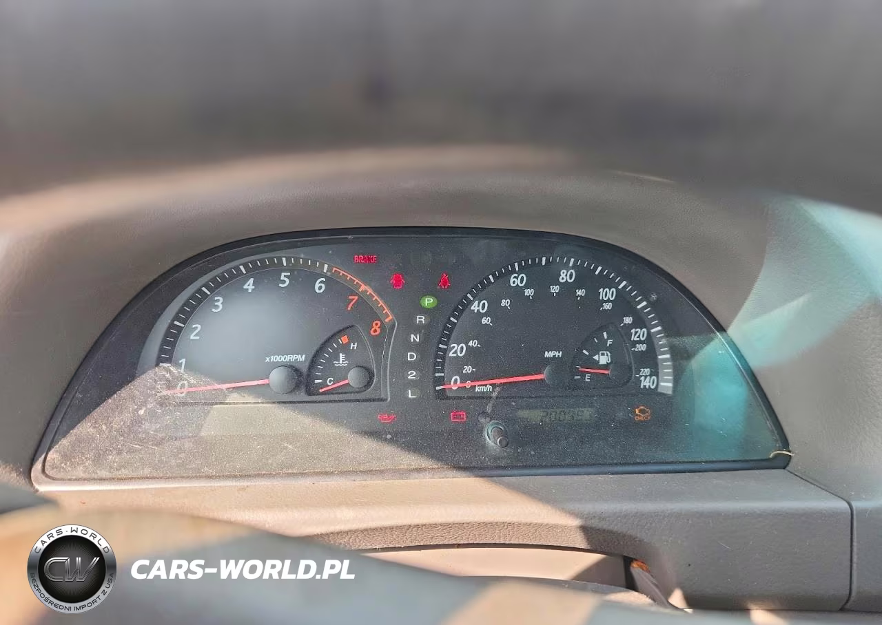 2002 Toyota Camry Le VIN:4T1BE32K42U559486 - 9