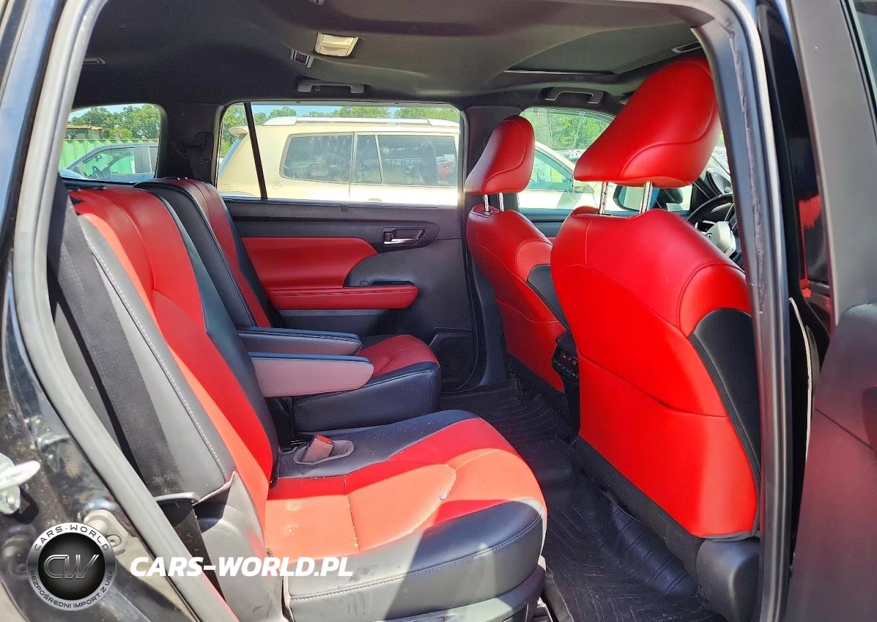 2022 Toyota Hlndr Xse VIN:5TDJZRAH0NS111591 - 11