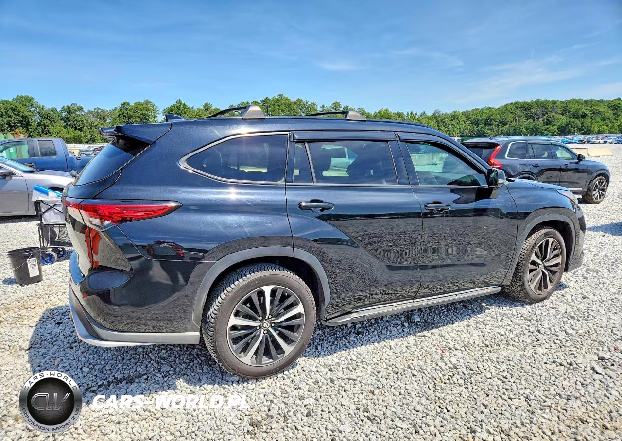 2022 Toyota Hlndr Xse VIN:5TDJZRAH0NS111591 - 3