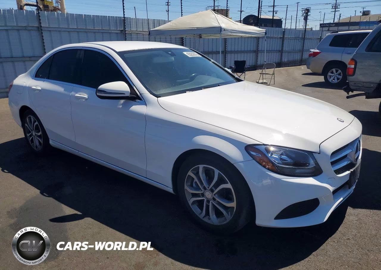 2016 Mercedes-Benz C 300 VIN:55SWF4JBXGU168402 - 4