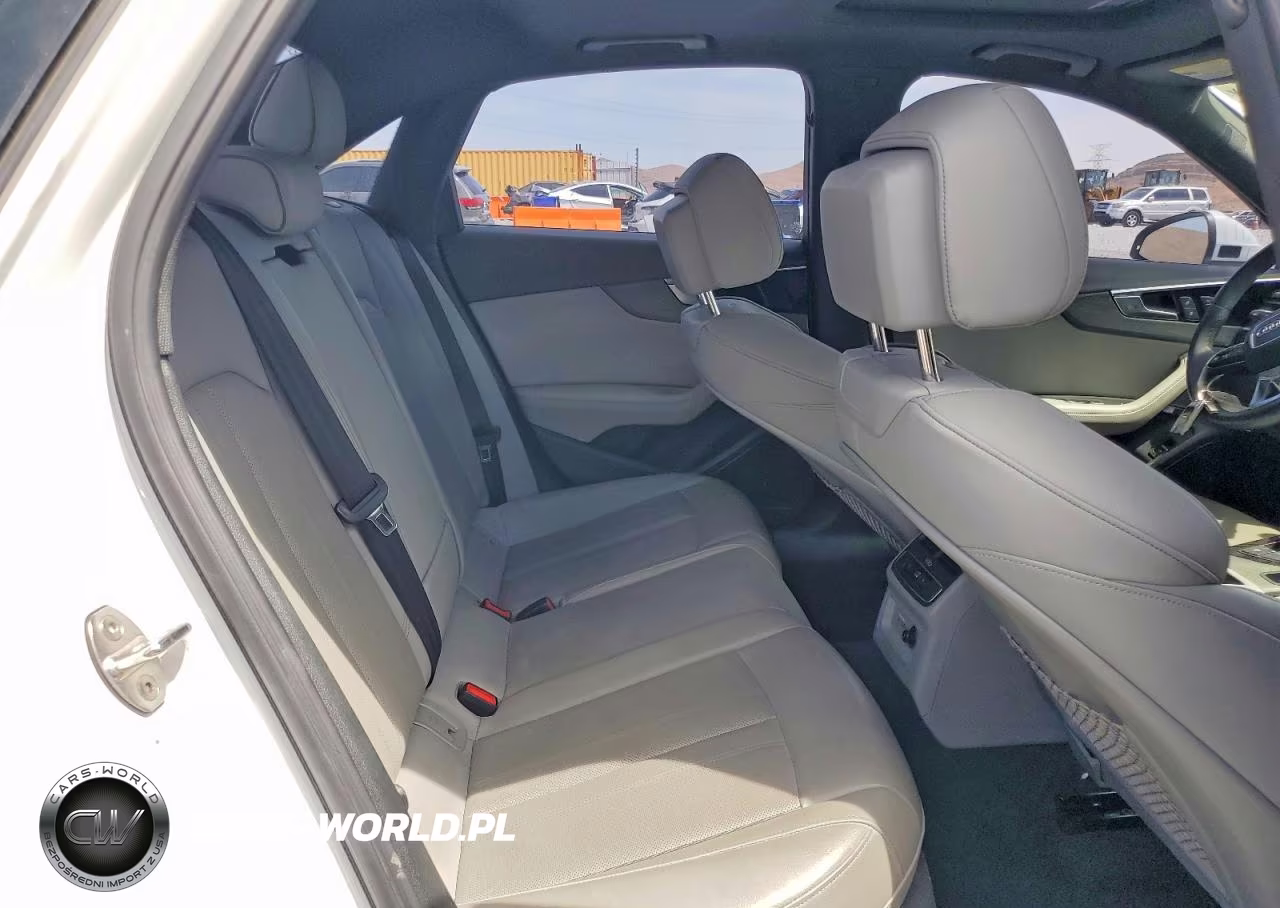 2022 Audi A4 Premium Plus 45 VIN:WAUEAAF48NN007174 - 10