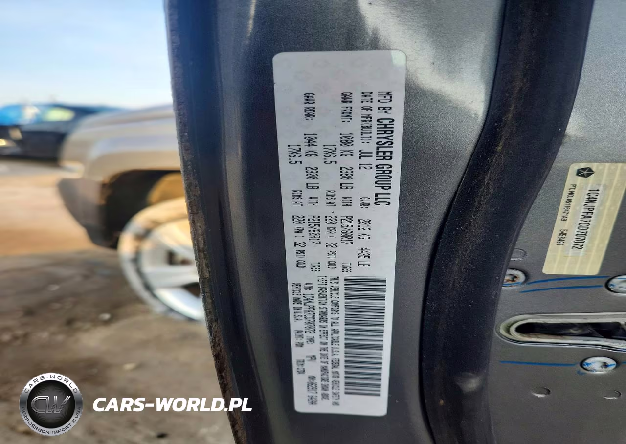2012 Jeep Patriot Latitude VIN:1C4NJPFA7CD707072 - 12