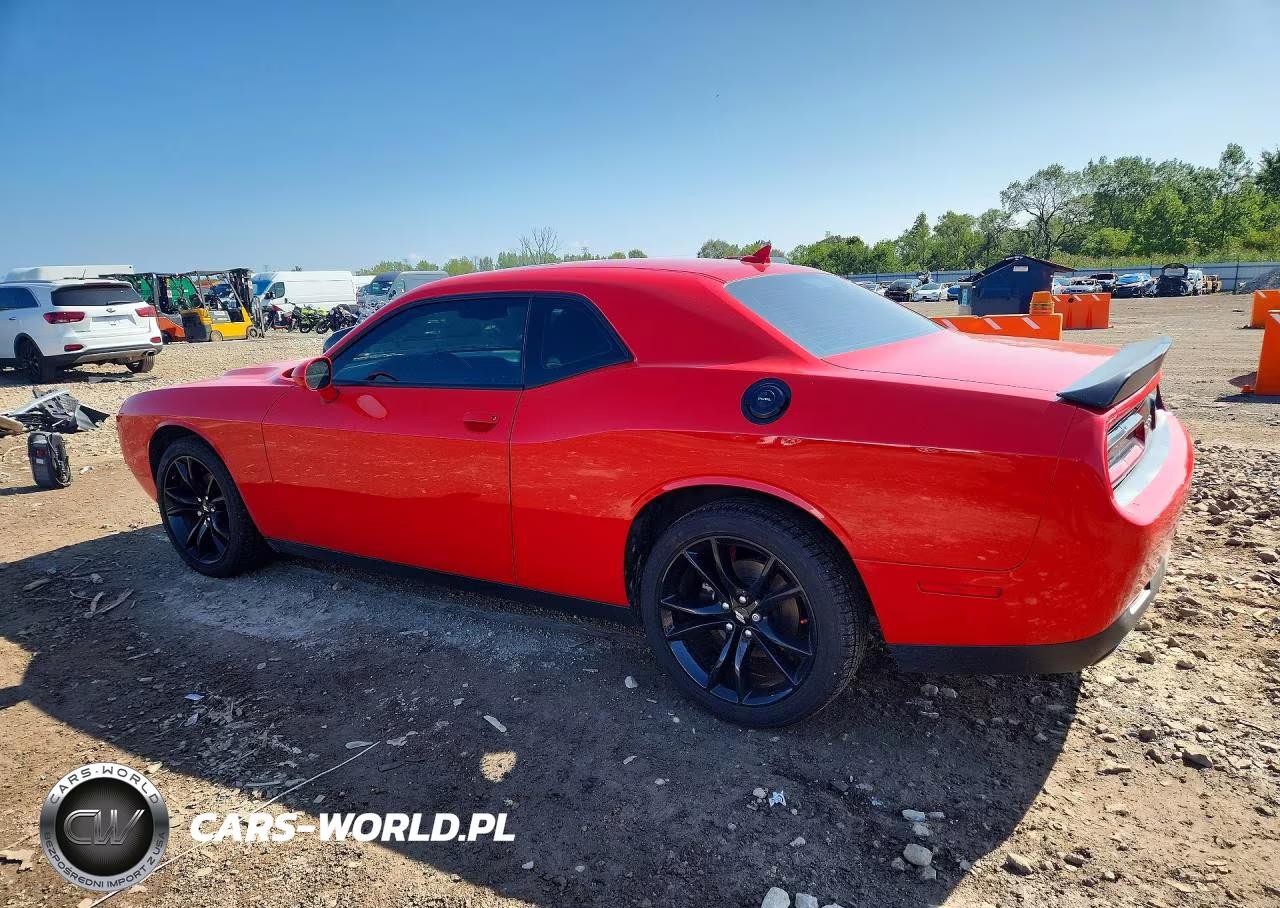 2018 Dodge Challenger Sxt VIN:2C3CDZAG8JH111754 - 2