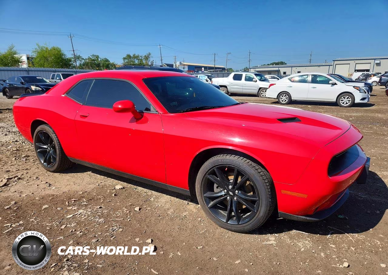 2018 Dodge Challenger Sxt VIN:2C3CDZAG8JH111754 - 4