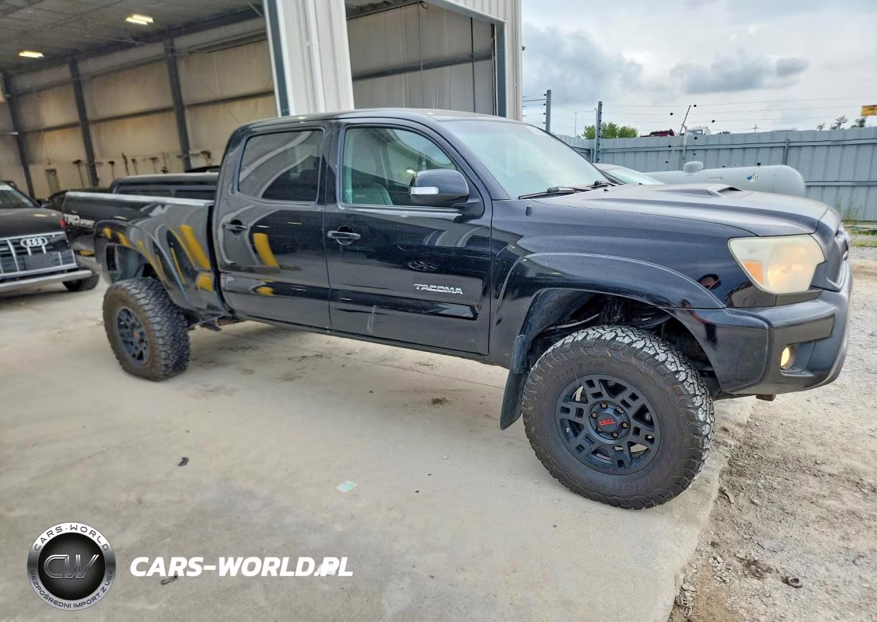 2015 Toyota Tacoma Double Cab Long Bed VIN:3TMMU4FN8FM077530 - 4