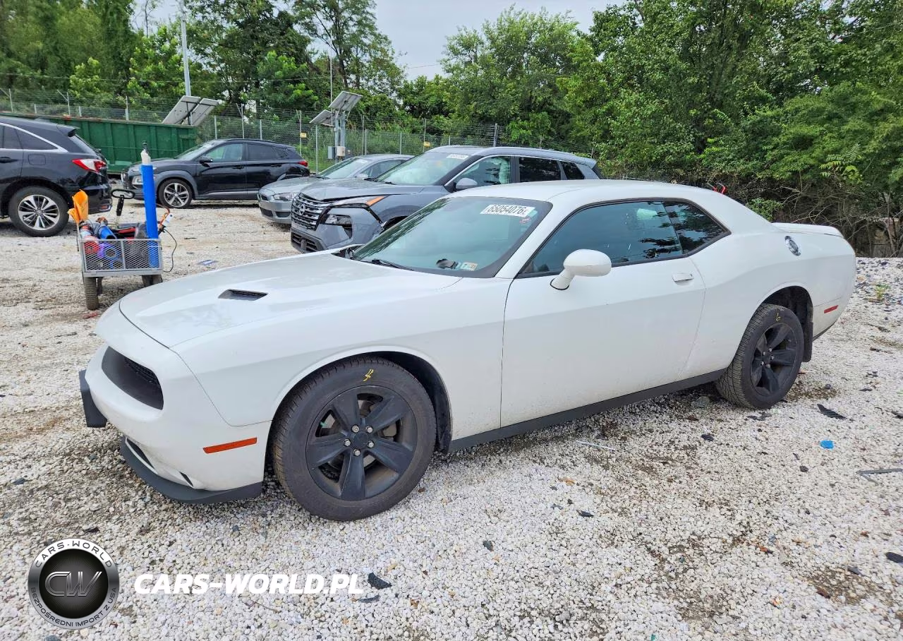 2017 Dodge Challenger Sxt