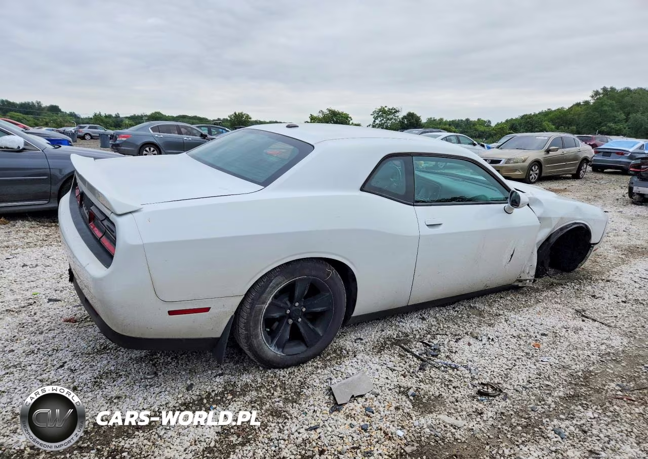 2017 Dodge Challenger Sxt VIN:2C3CDZAG7HH658704 - 3