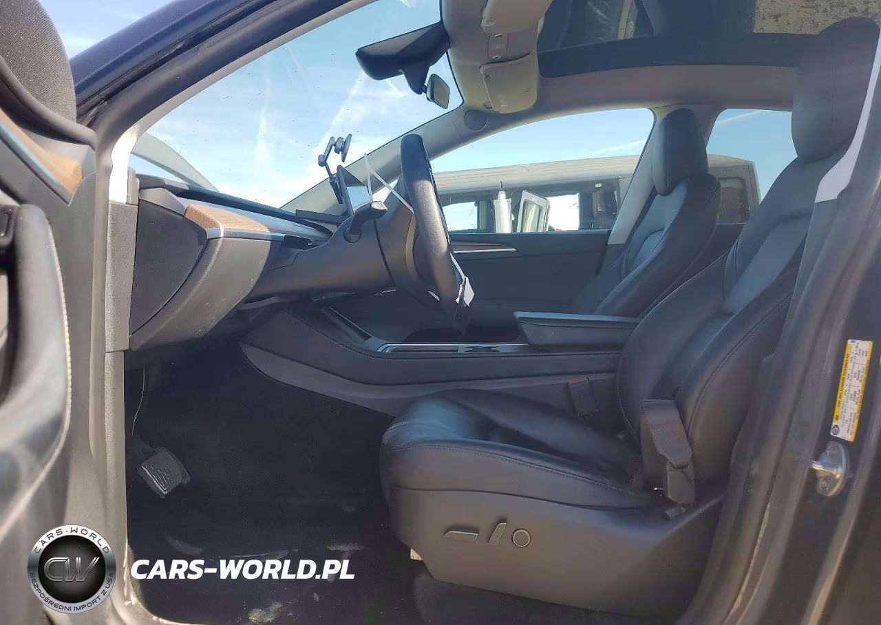 2023 Tesla Model Y VIN:7SAYGDEDXPF946347 - 7