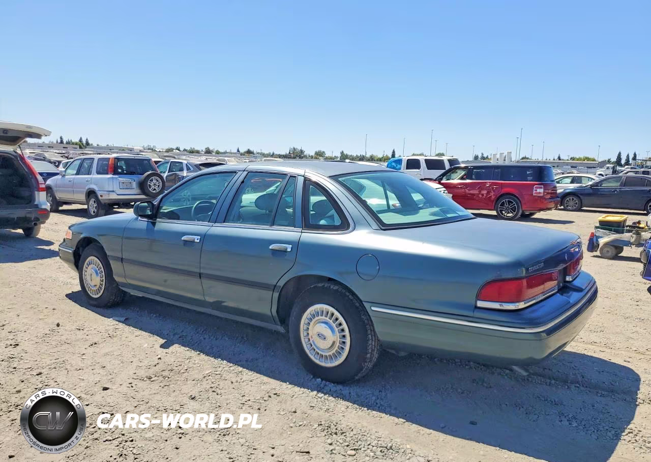 1996 Ford Crown Victoria Police Interceptor VIN:2FALP71W3TX174290 - 2
