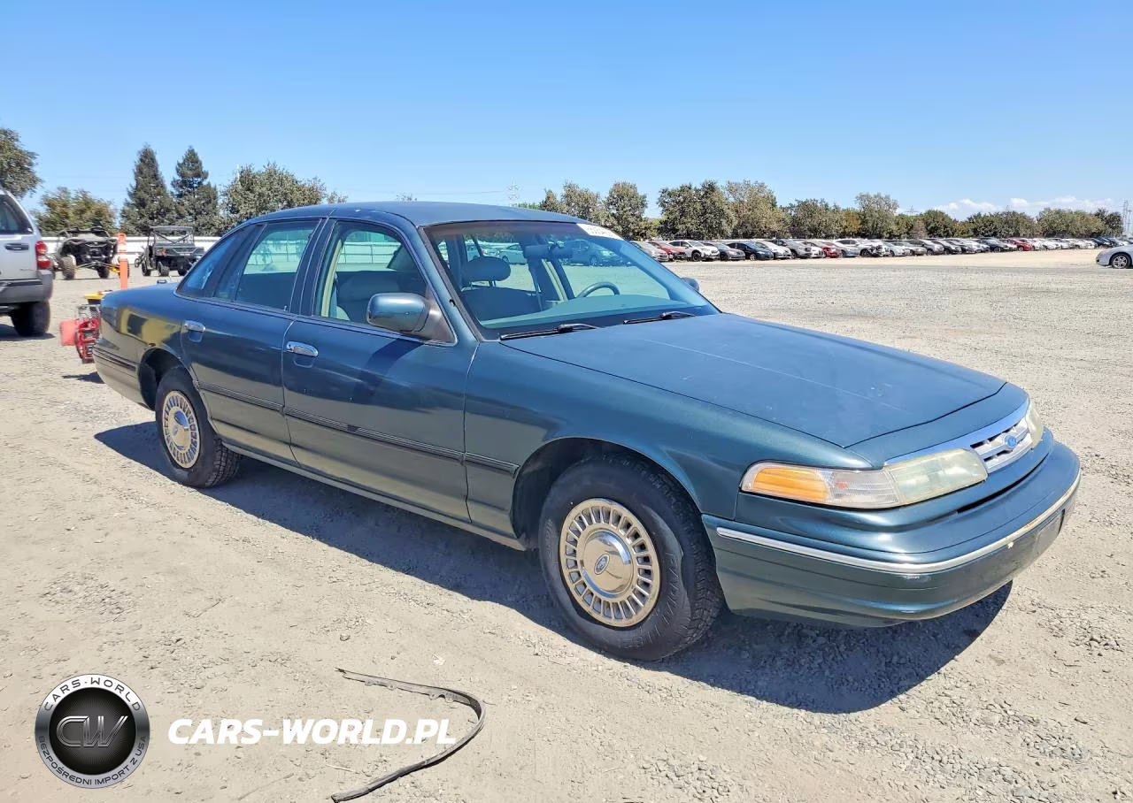 1996 Ford Crown Victoria Police Interceptor VIN:2FALP71W3TX174290 - 4
