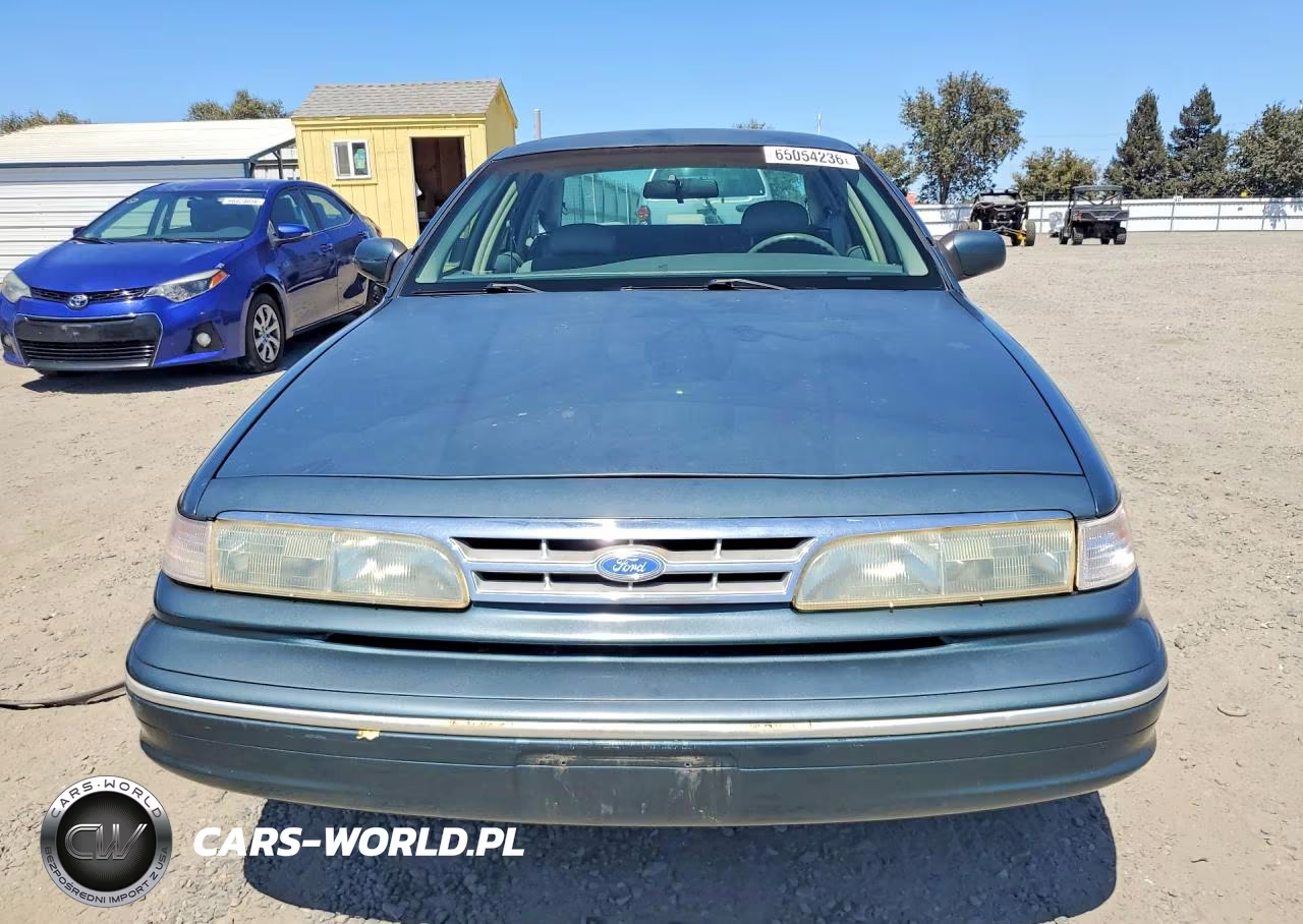 1996 Ford Crown Victoria Police Interceptor VIN:2FALP71W3TX174290 - 5