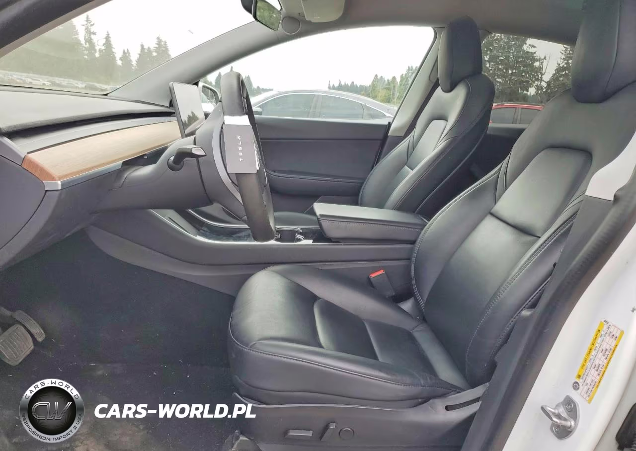 2020 Tesla Model Y VIN:5YJYGDEE8LF020237 - 7