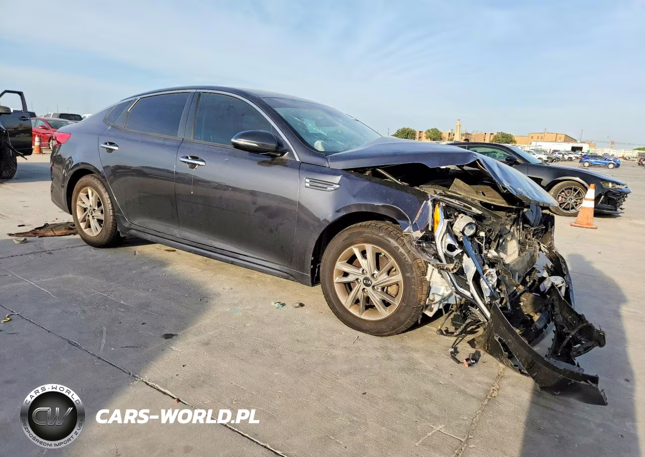 2019 Kia Optima Lx VIN:5XXGT4L31KG329665 - 4