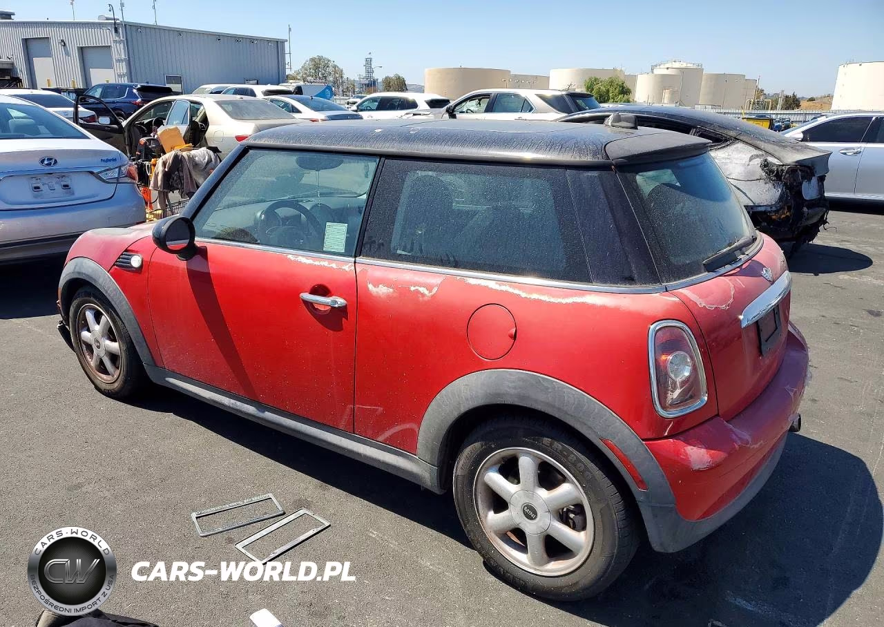 2009 Mini Cooper VIN:WMWMF33569TW79337 - 2