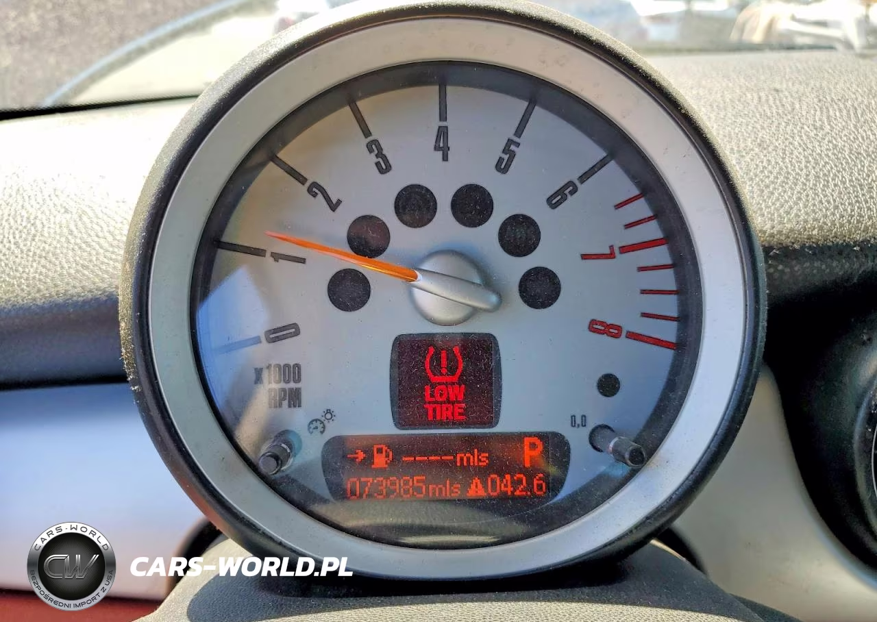 2009 Mini Cooper VIN:WMWMF33569TW79337 - 9
