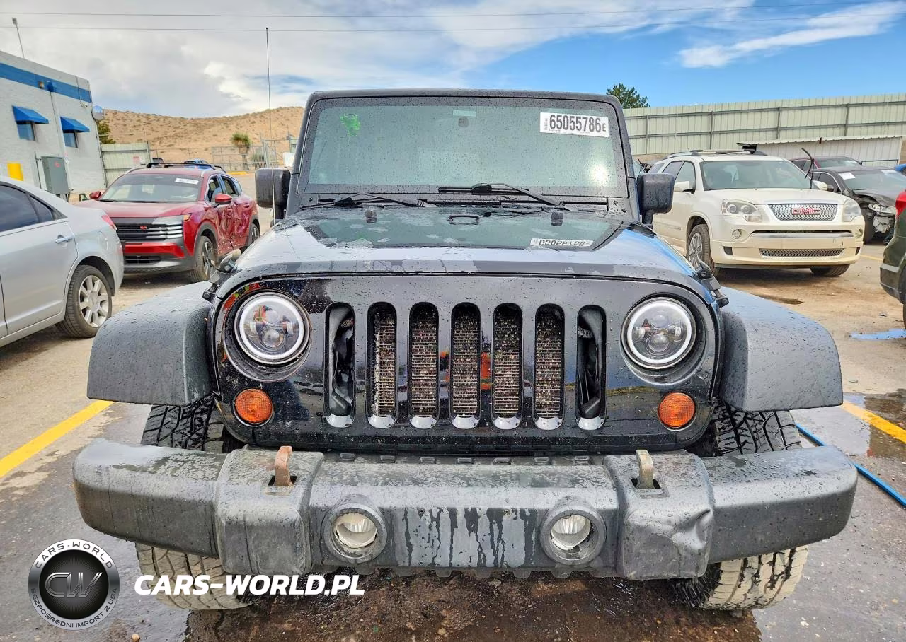 2008 Jeep Wrangler Rubicon VIN:1J4GA64108L630784 - 5