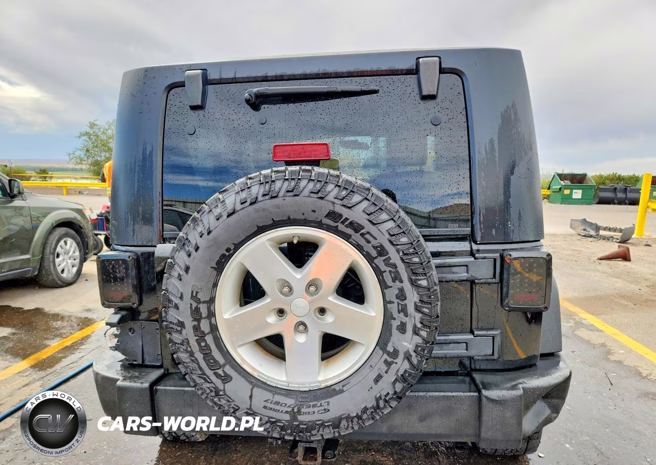 2008 Jeep Wrangler Rubicon VIN:1J4GA64108L630784 - 6