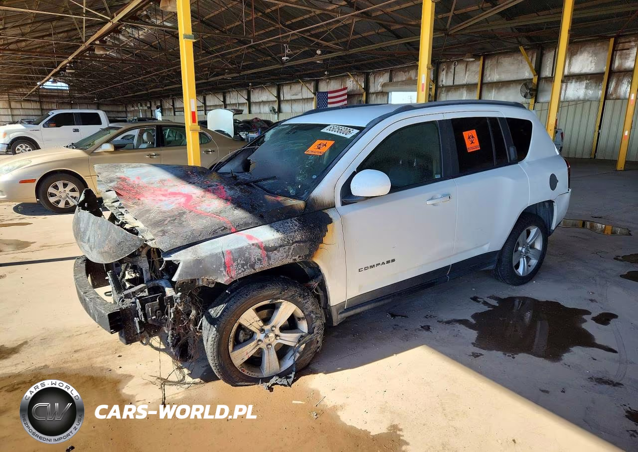 2016 Jeep Compass Latitude VIN:1C4NJDEB5GD616543 - 1