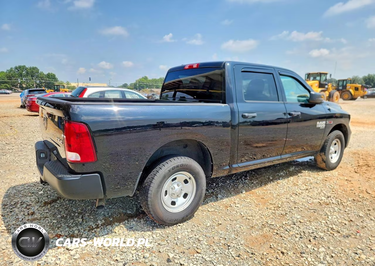 2019 Ram 1500 Classic Tradesman VIN:1C6RR7KM6KS675517 - 3