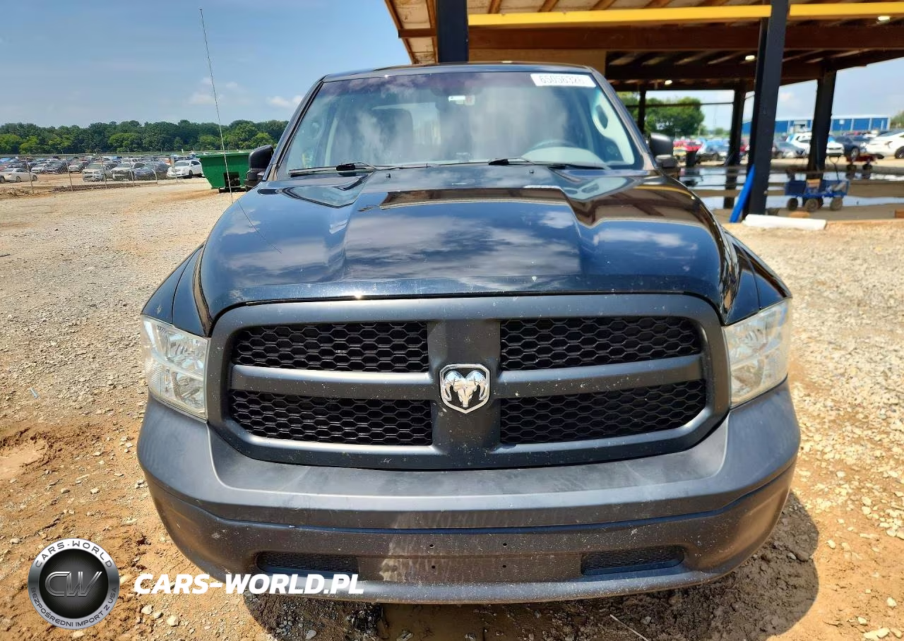 2019 Ram 1500 Classic Tradesman VIN:1C6RR7KM6KS675517 - 5