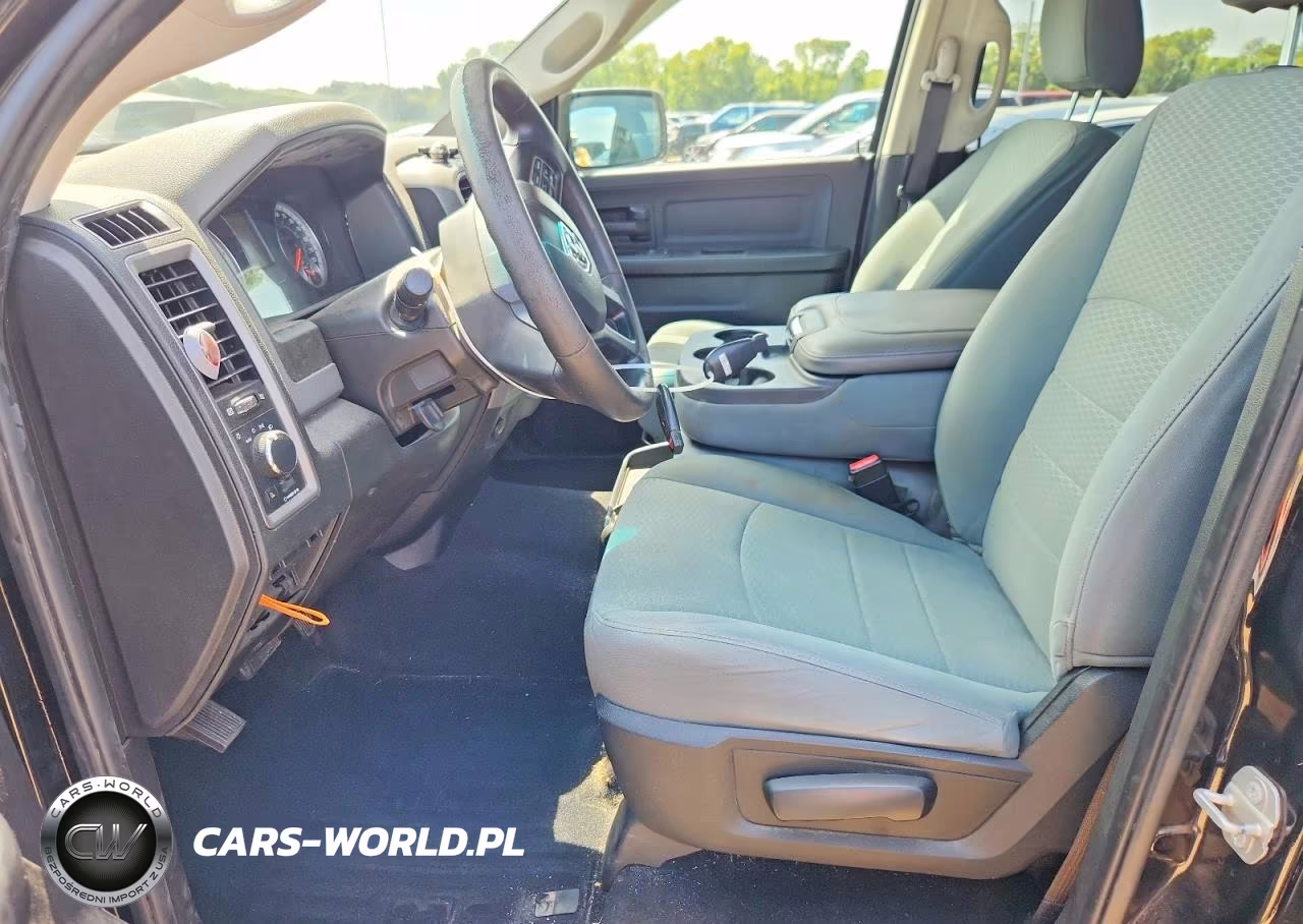 2019 Ram 1500 Classic Tradesman VIN:1C6RR7KM6KS675517 - 7